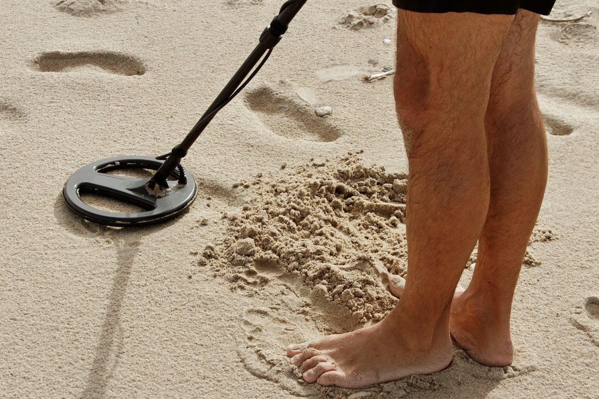 Are You Allowed to Metal Detect on Beaches?