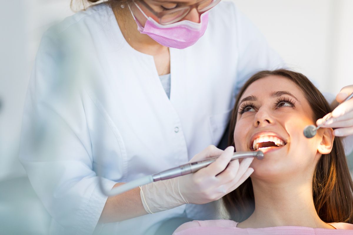 Do dental implants set off metal detectors?