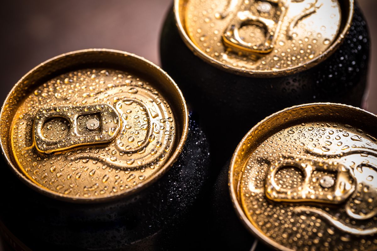 Do beer cans set off metal detectors?