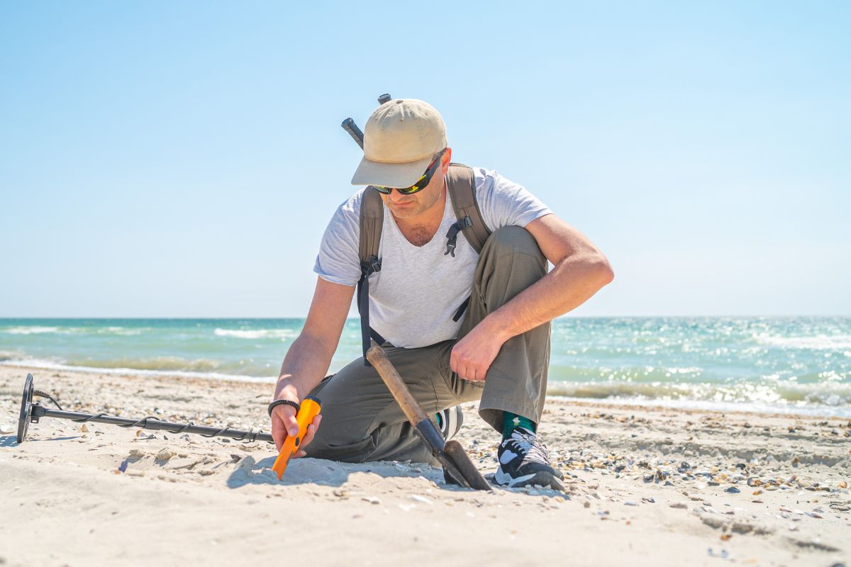Is Metal Detecting on Florida Beaches Legal?