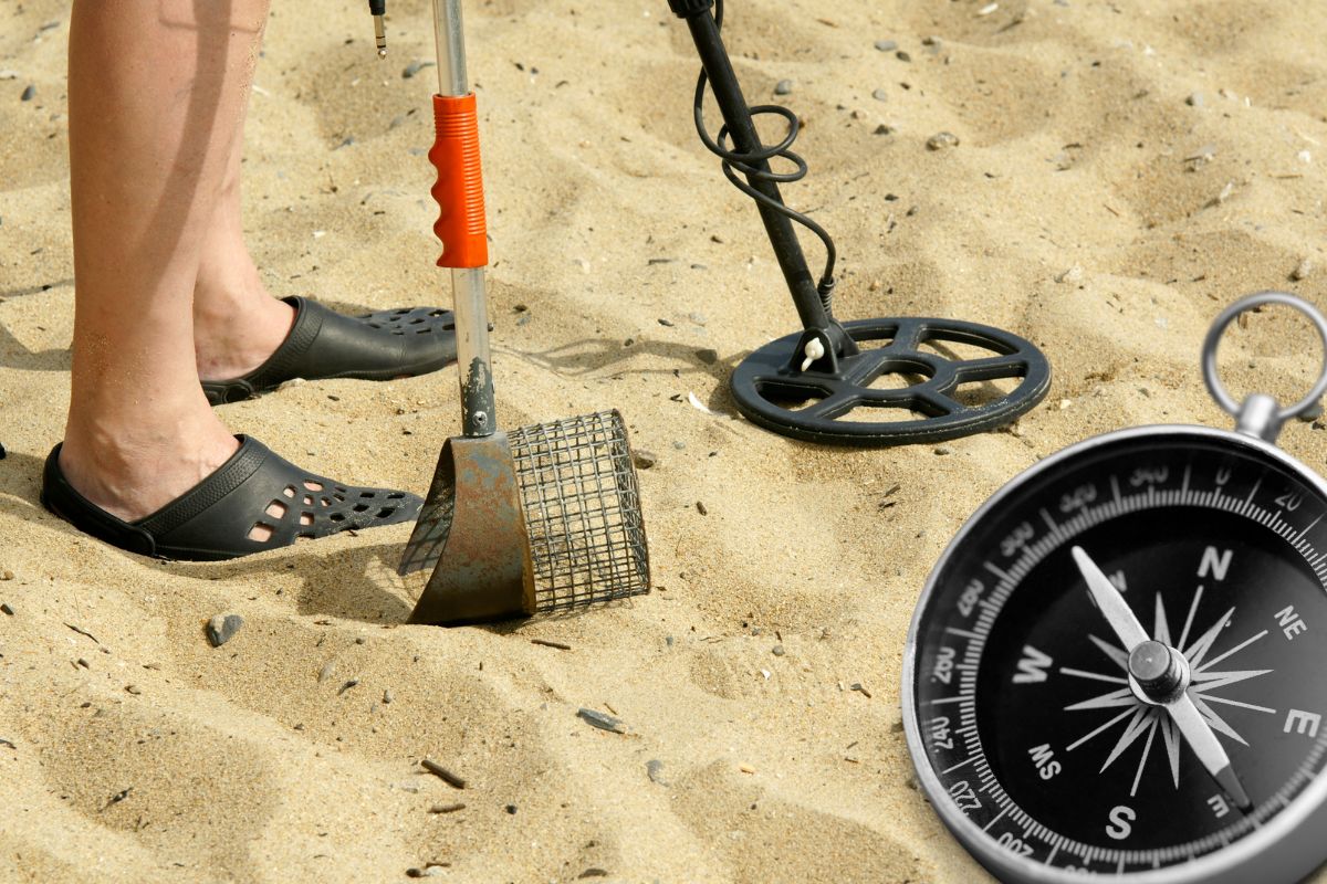 Can I Metal Detect on Beaches? A Comprehensive Guide