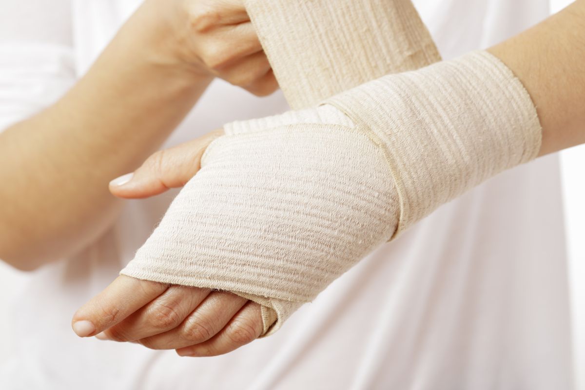 What Is a Metal Detectable Bandage?