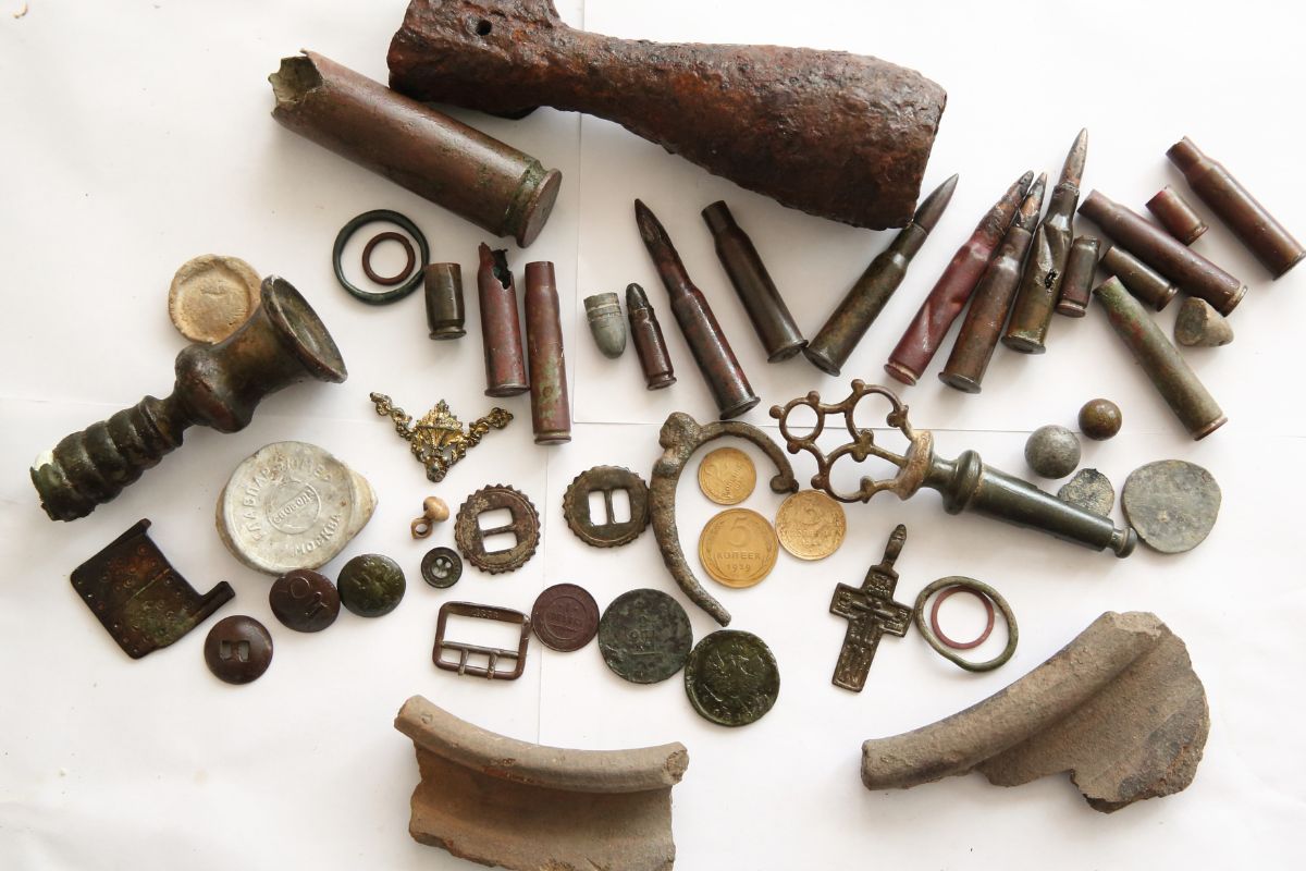 Uncovering History Ancient Roman Artifacts Found by Metal Detecting Clubs