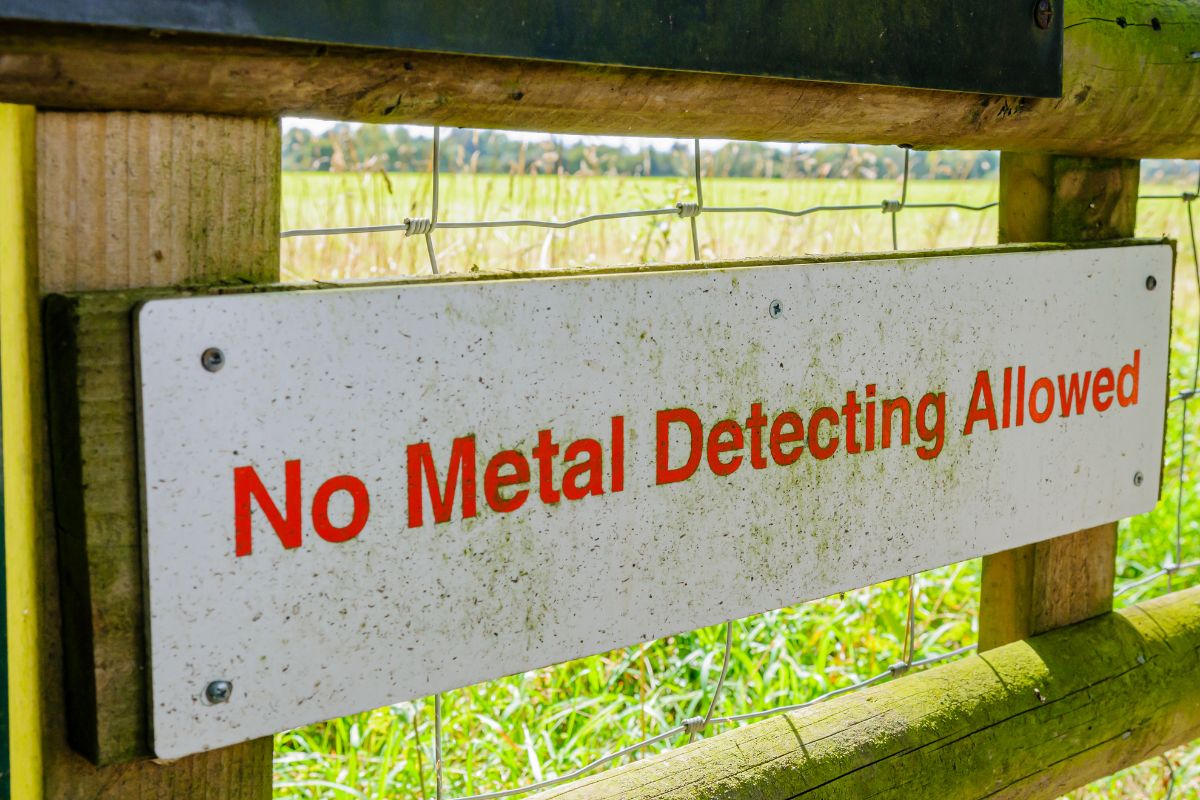 Is it Illegal to Use a Metal Detector in Ireland?